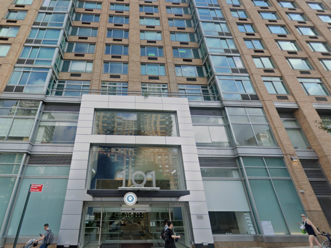 101 West End Avenue Apartment – Unit 5U