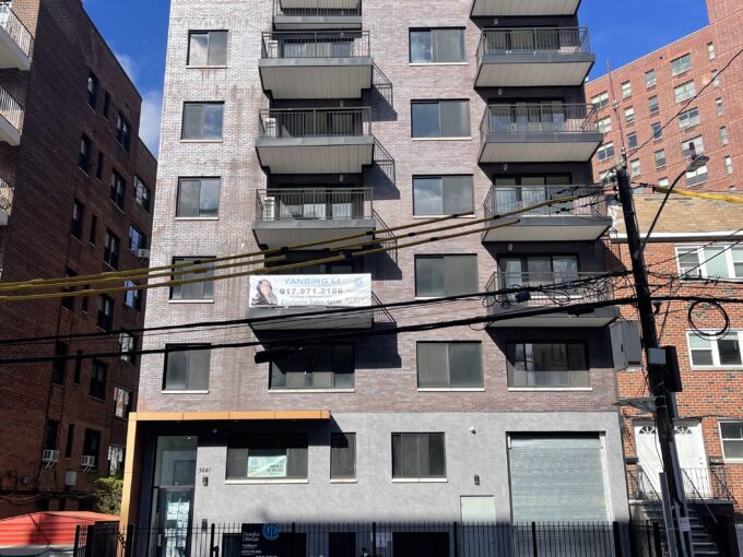 3641 Johnson Ave Apartment – Unit 5C