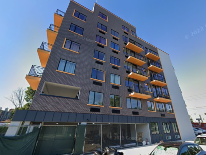 777 Glenmore Avenue Apartment – Unit 302