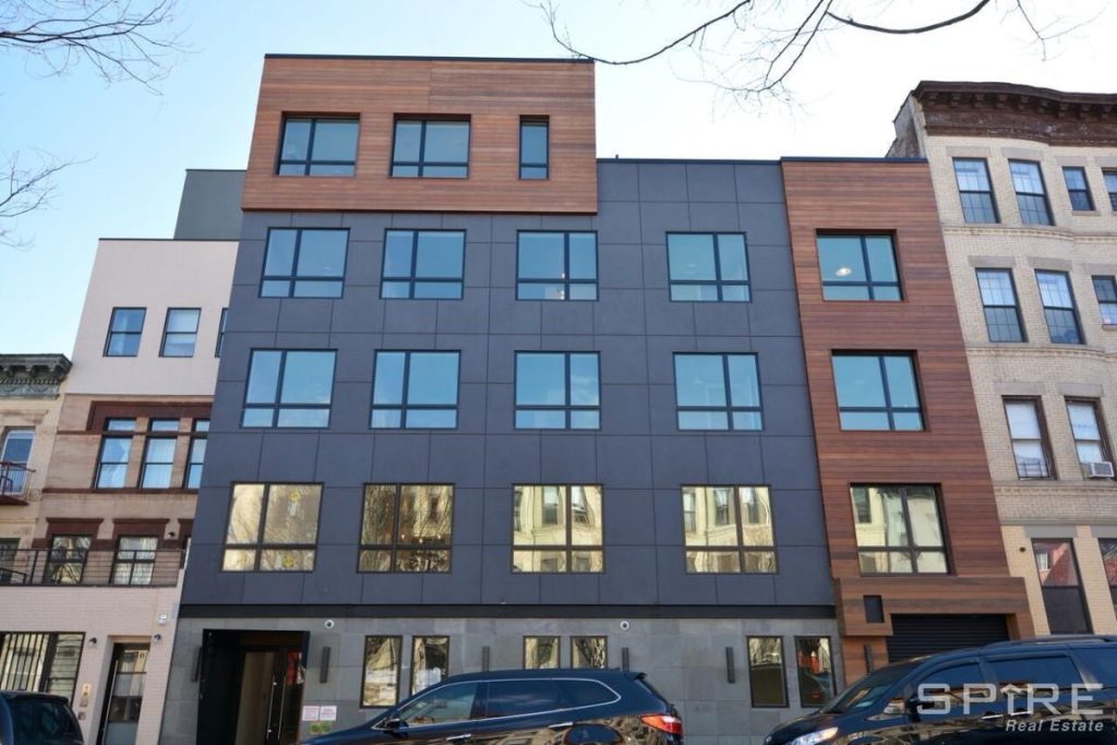 806 St. John Place ML-4C