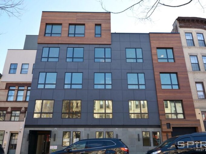 806 St Johns Place Apartment – Unit 4F