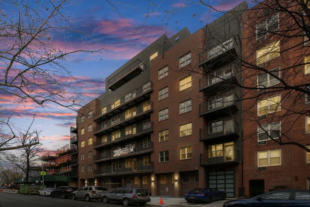 1543 East 19th Street Apartment – Unit 4F